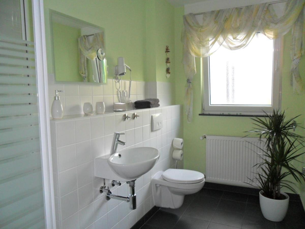 Ferienwohnung Im Rosental Andernach Exterior photo